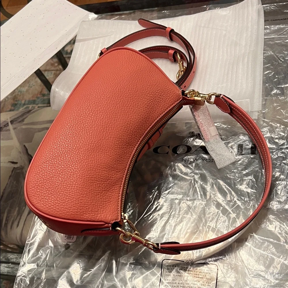 Coach Ashton Burnt Coral Shoulder Bag NWT - Picture 6 of 8